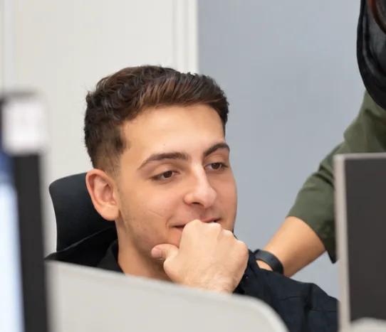 پشتیبانی پرتال با هدست